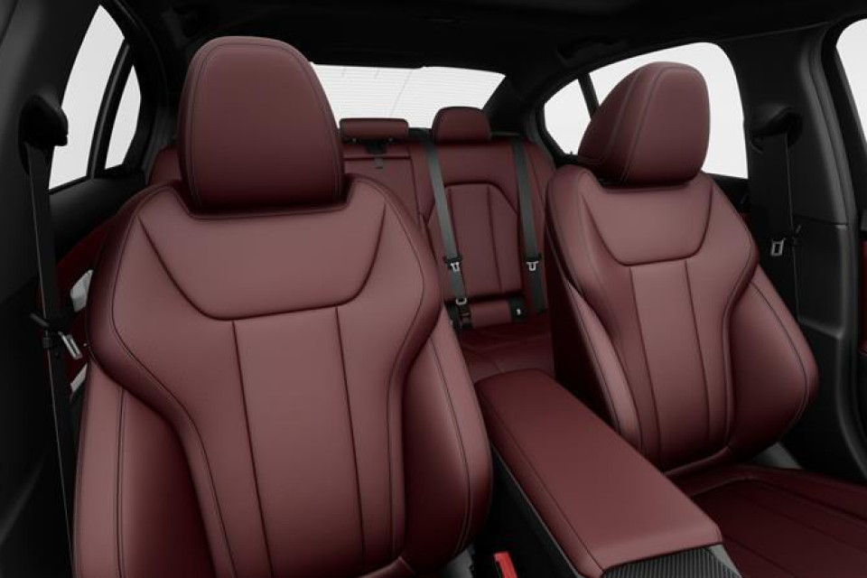 2026 BMW 3 Series - Image 11