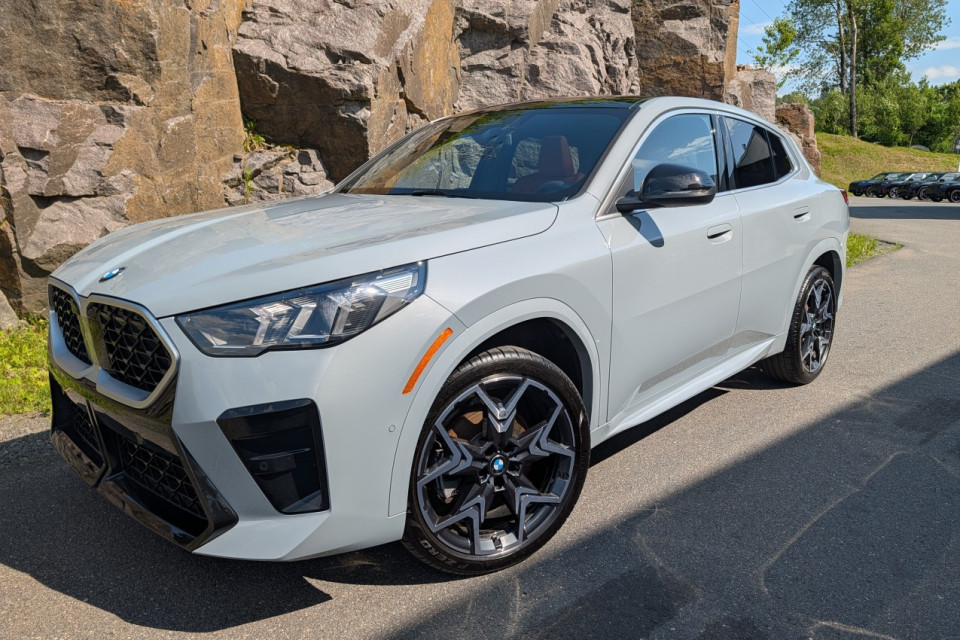 2025 BMW X2 - Image 1