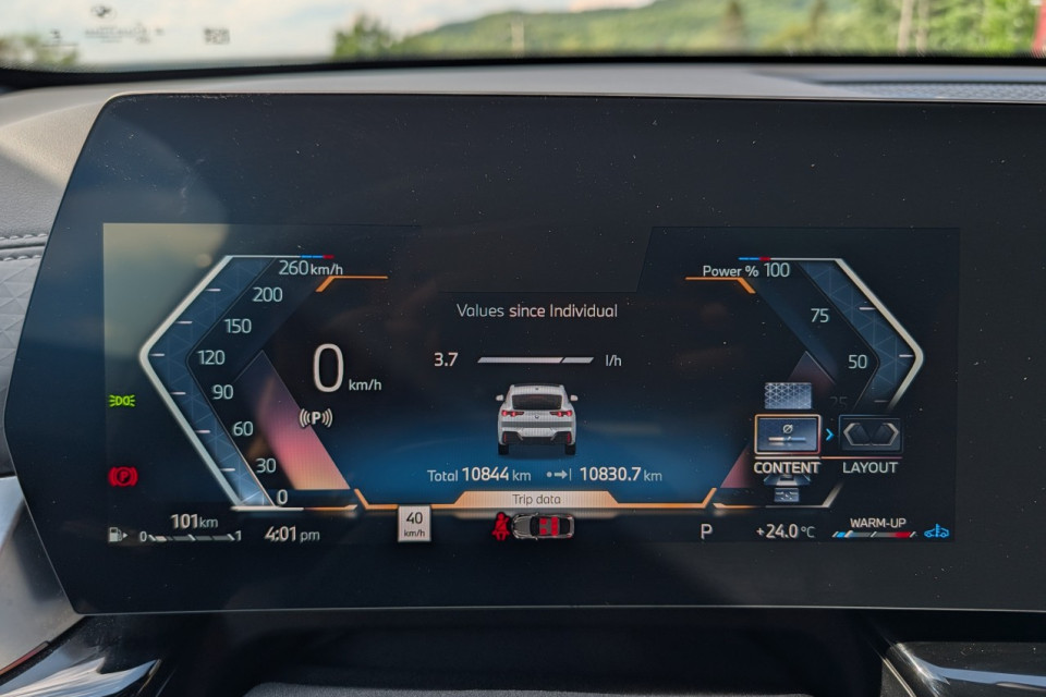 2025 BMW X2 - Image 12