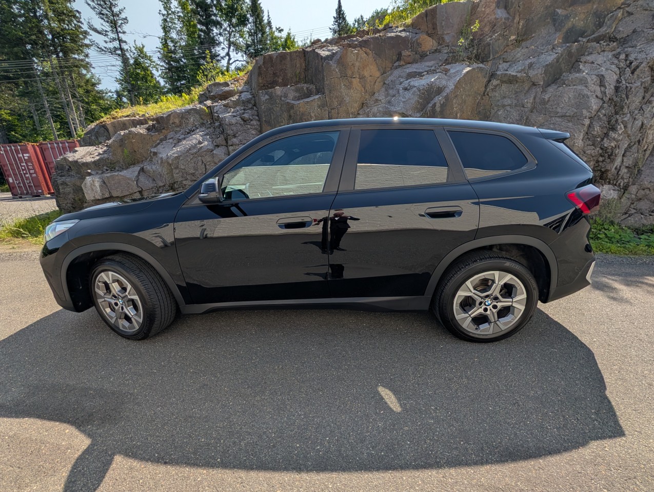 2023 BMW X1 - Image 2