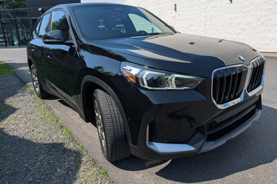2023 BMW X1 - Image 8