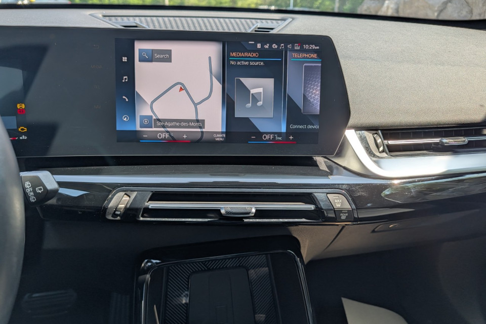 2023 BMW X1 - Image 12