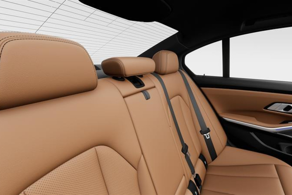 2026 BMW 3 Series - Image 12