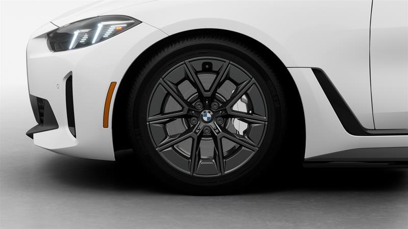 2026 BMW i4 - Image 7