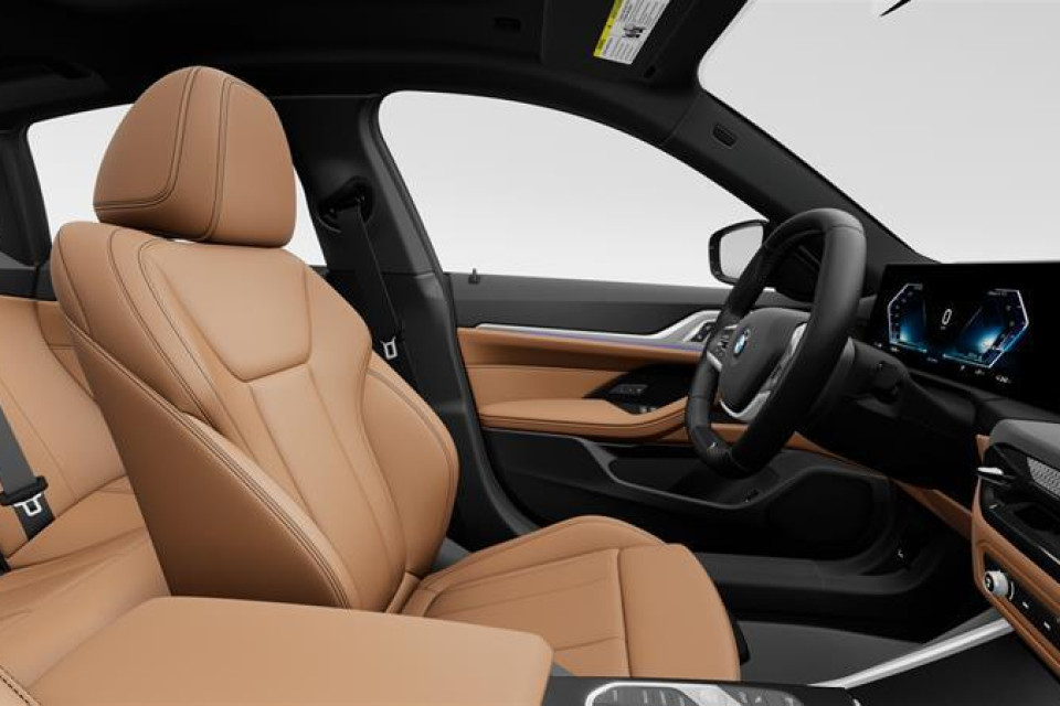 2026 BMW i4 - Image 9