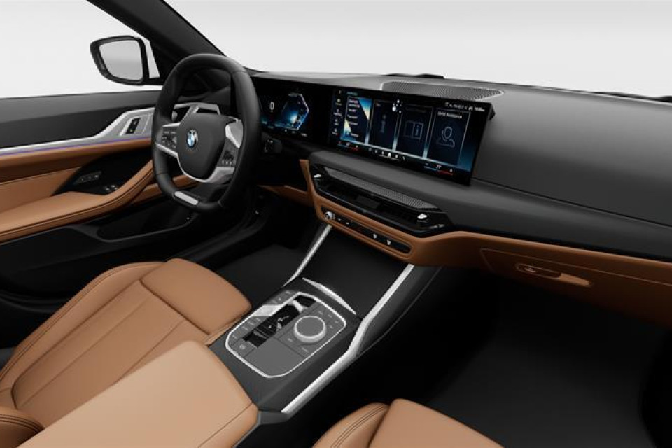 2026 BMW i4 - Image 14