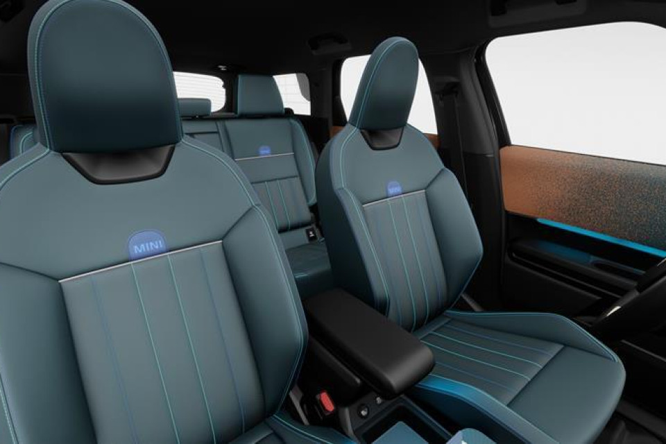 2026 MINI Countryman - Image 10