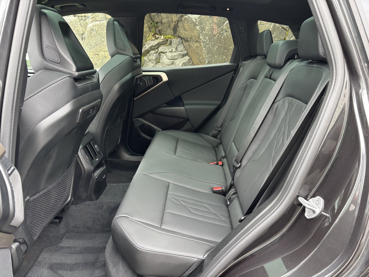 2025 BMW X3 - Image 13