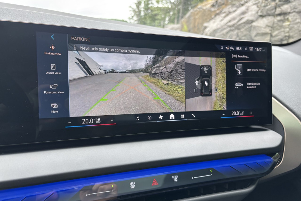 2025 BMW X3 - Image 18