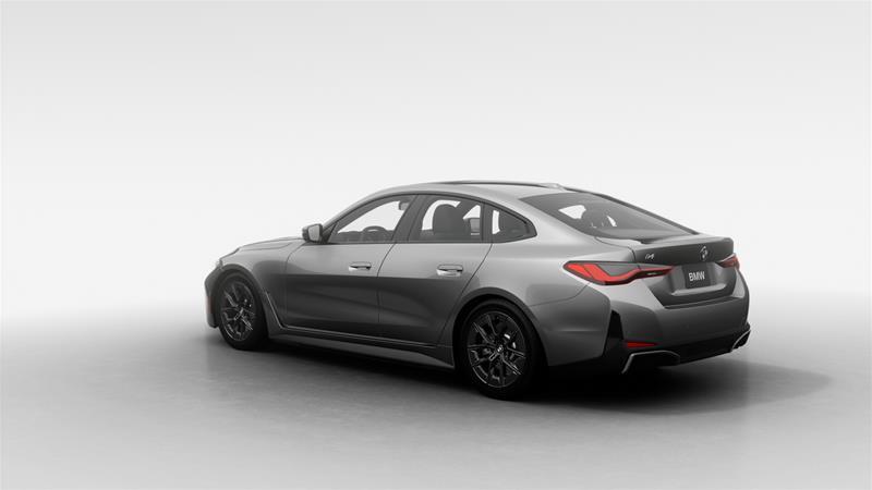 2026 BMW i4 - Image 2