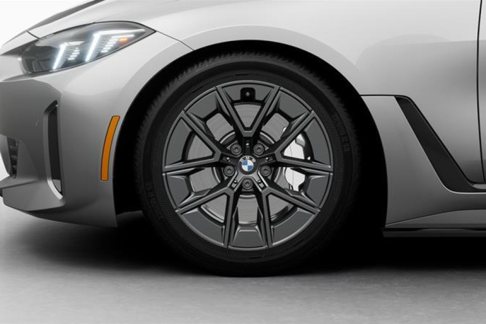 2026 BMW i4 - Image 7