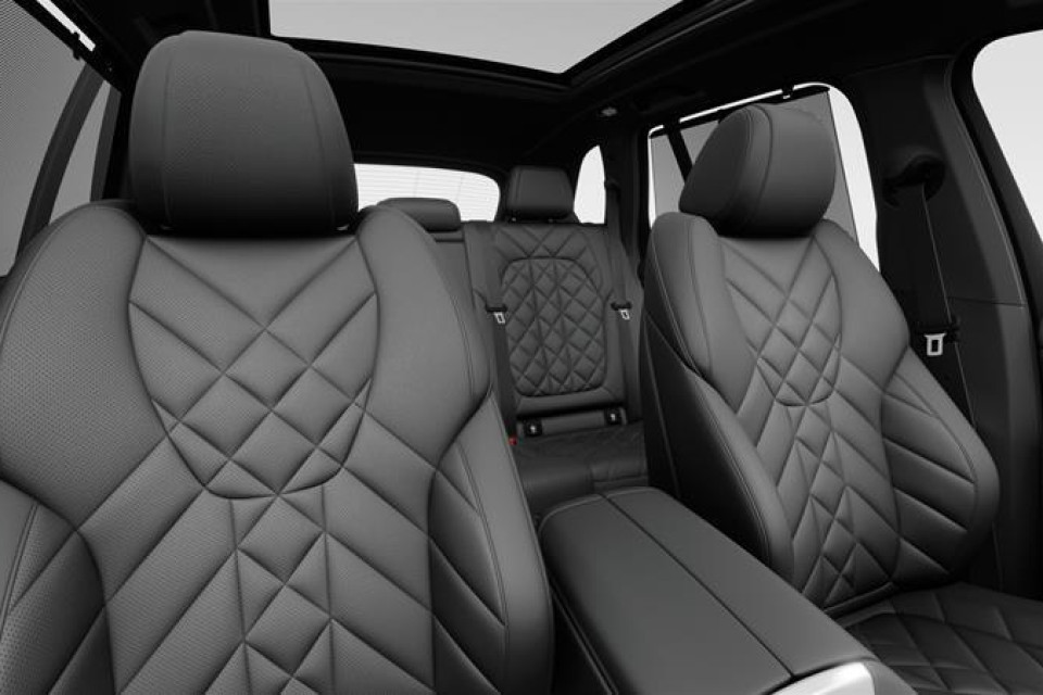 2026 BMW X5 - Image 4