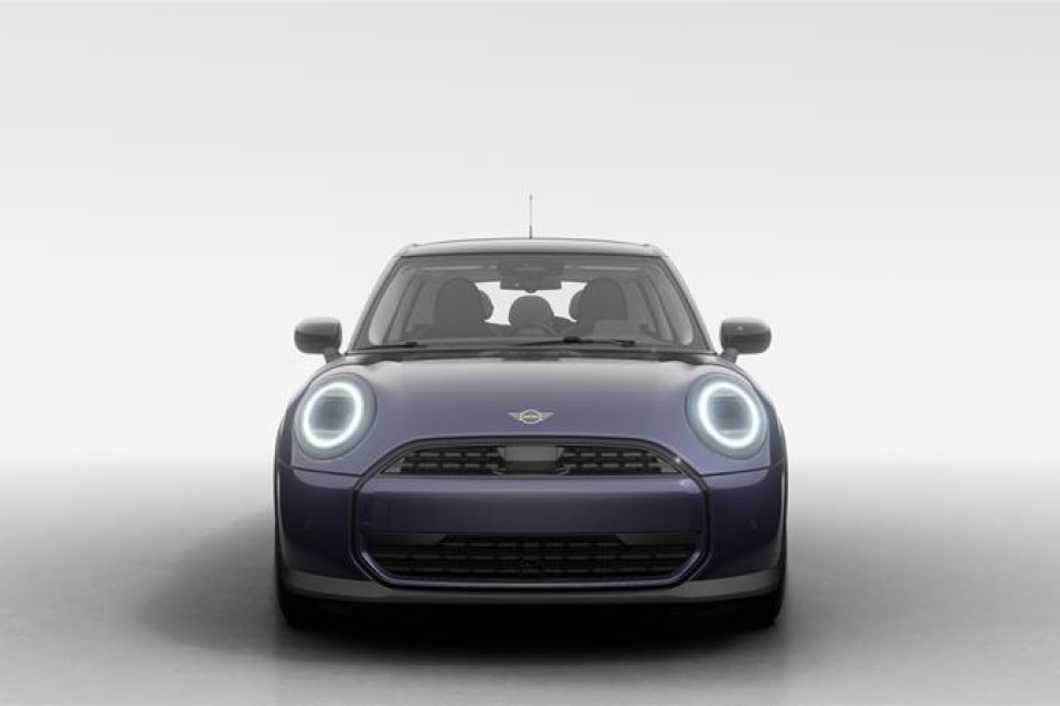2026 MINI 5 Door - Image 5