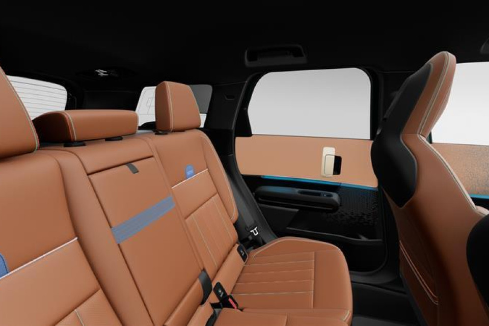 2027 MINI Countryman - Image 3