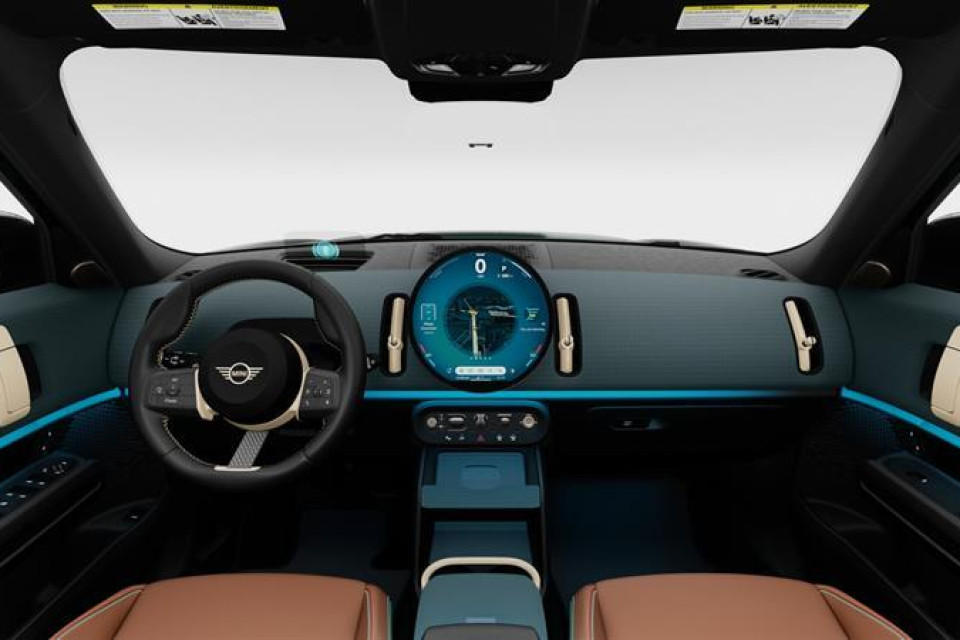 2027 MINI Countryman - Image 14