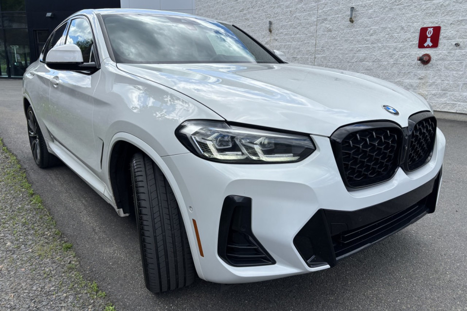 2022 BMW X4 - Image 9
