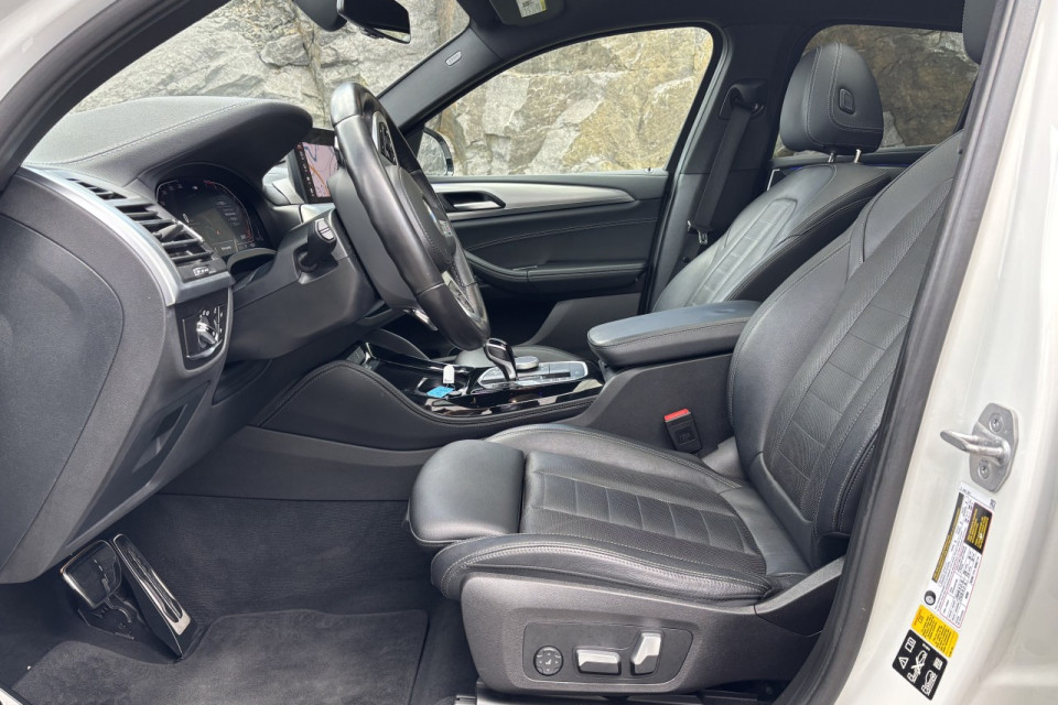 2022 BMW X4 - Image 11