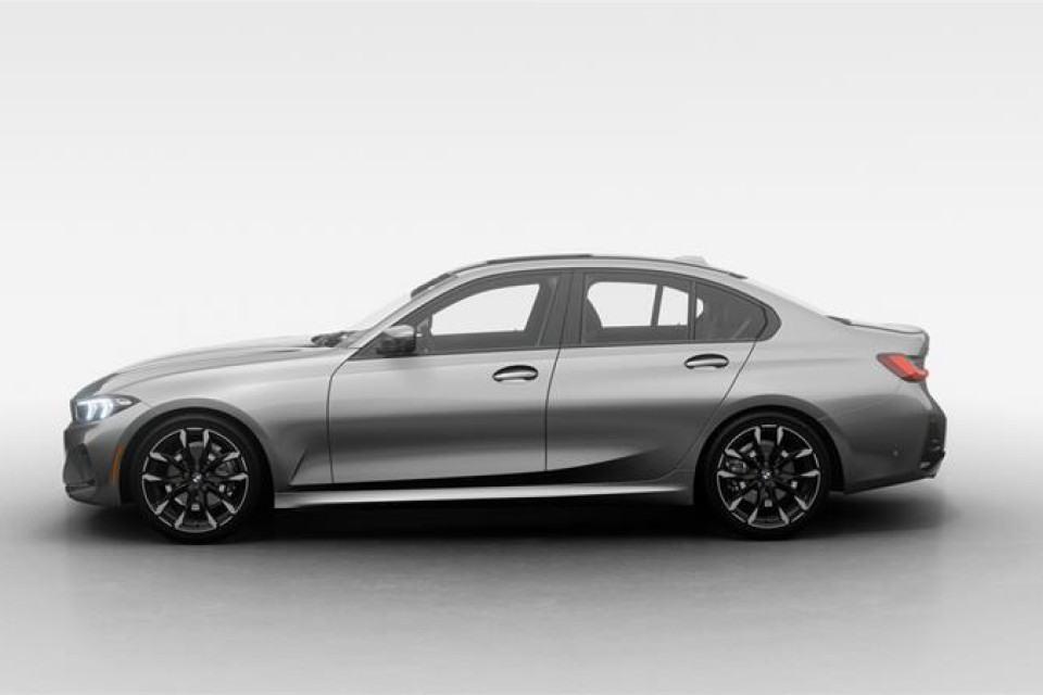 2026 BMW 3 Series - Image 4