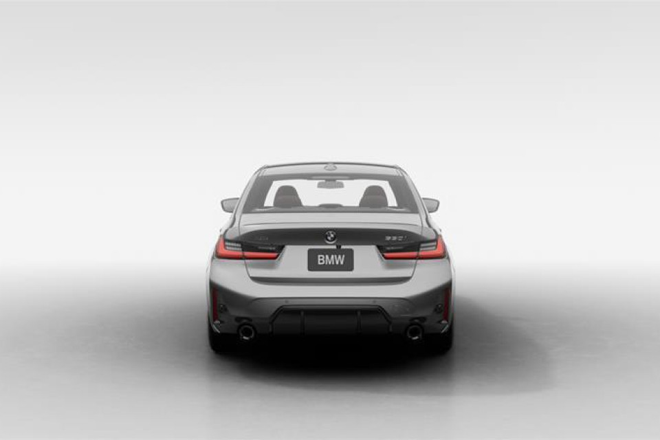 2026 BMW 3 Series - Image 5