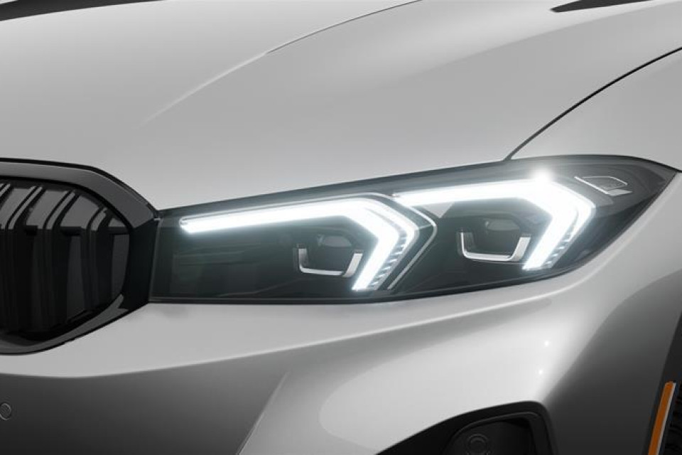 2026 BMW 3 Series - Image 6