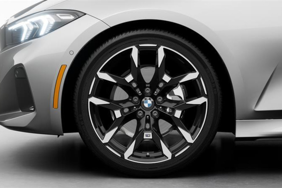 2026 BMW 3 Series - Image 7