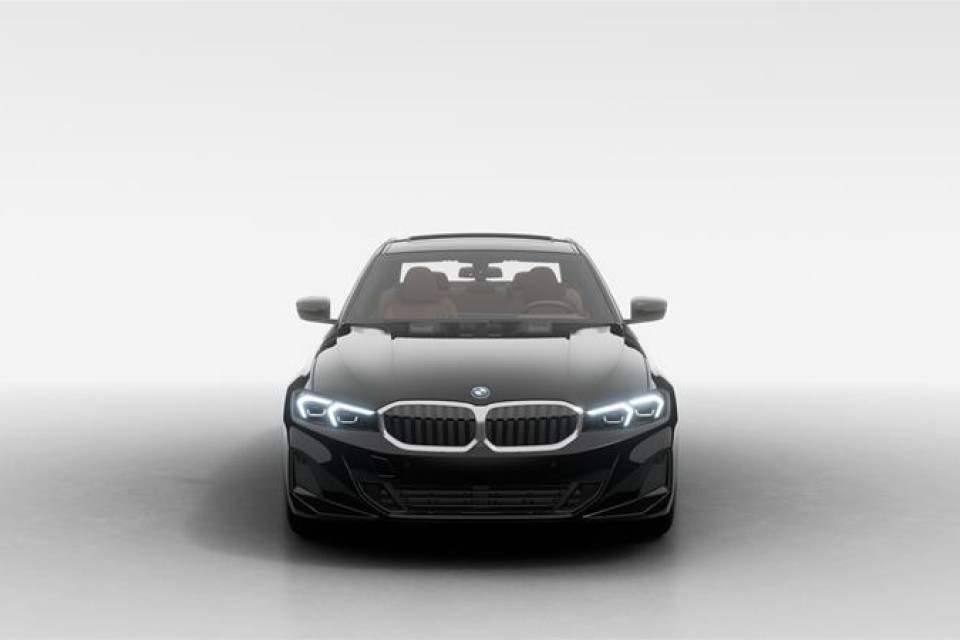 2026 BMW 3 Series - Image 3