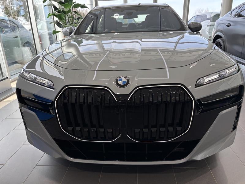 2026 BMW 760I - Image 16