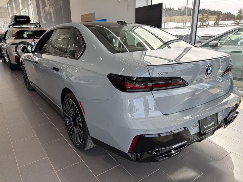 2026 BMW 760I - Image 23