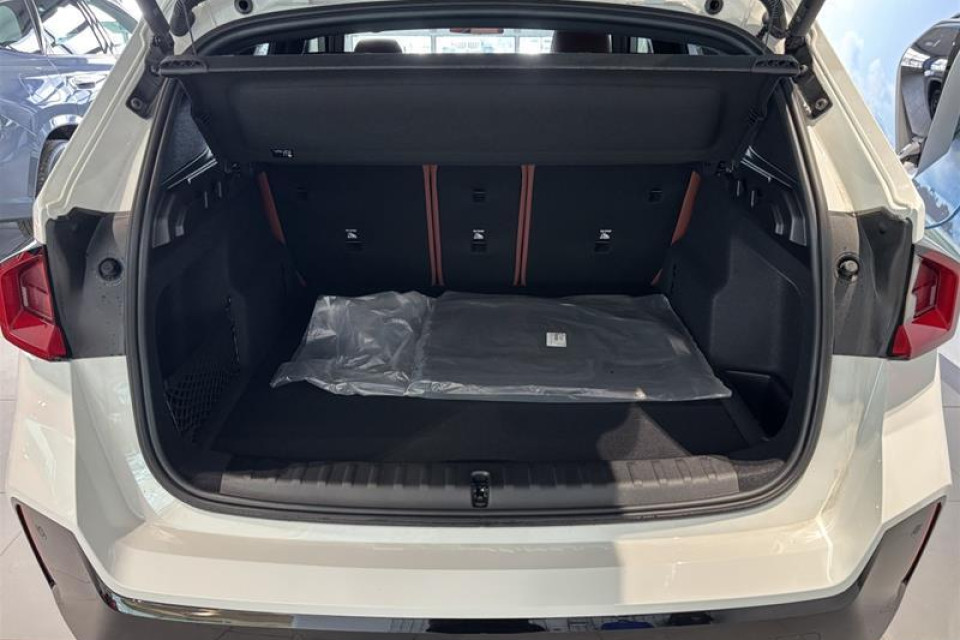 2026 BMW X1 - Image 4
