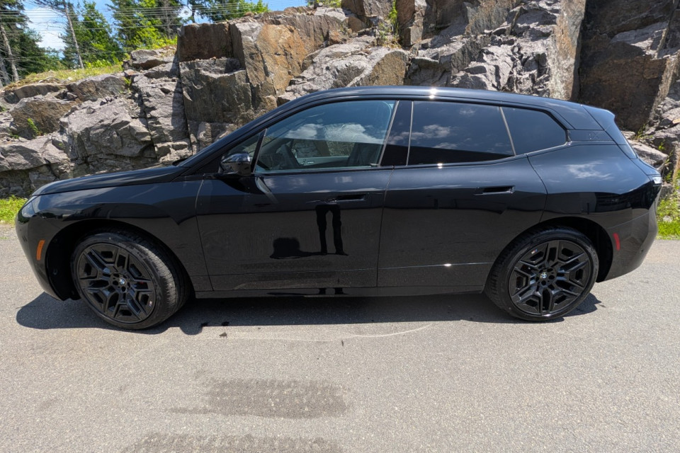 2026 BMW iX - Image 2