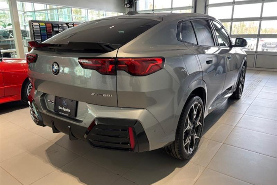 2026 BMW X2 - Image 8