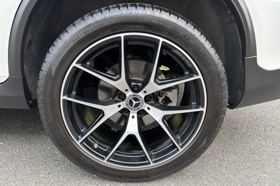 2023 Mercedes-Benz GLC - Image 3