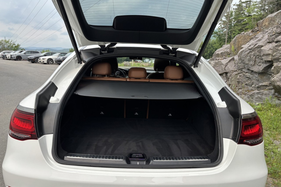 2023 Mercedes-Benz GLC - Image 6