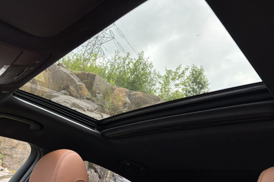 2023 Mercedes-Benz GLC - Image 12