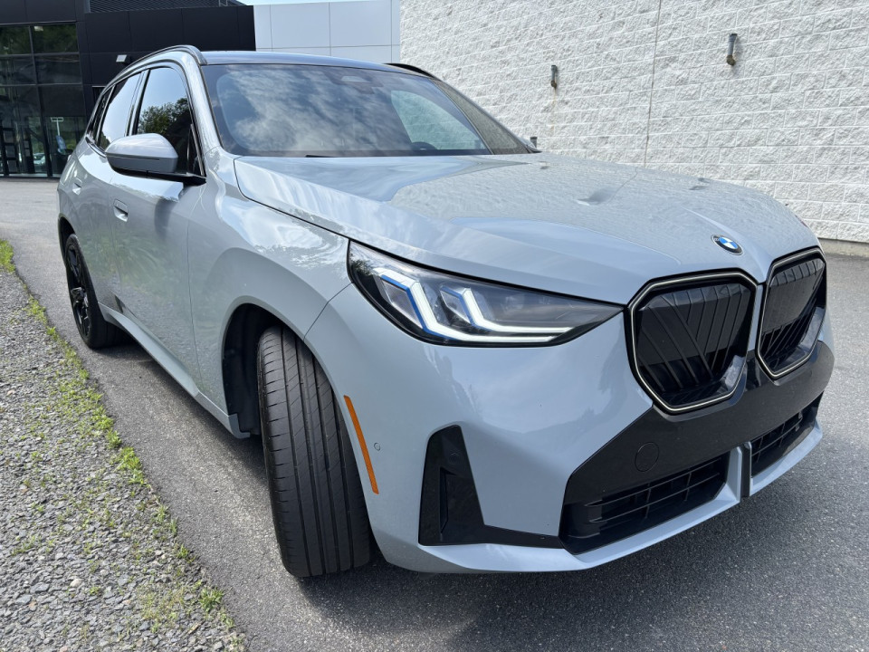 2025 BMW X3 - Image 9