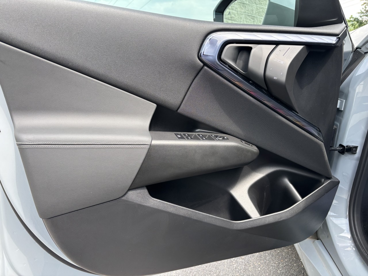 2025 BMW X3 - Image 10