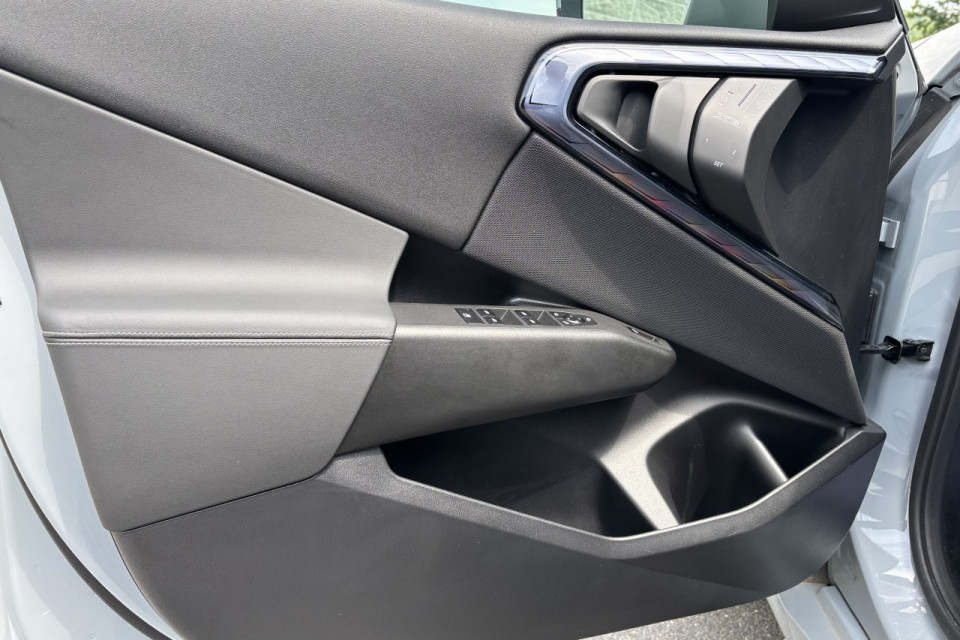2025 BMW X3 - Image 10