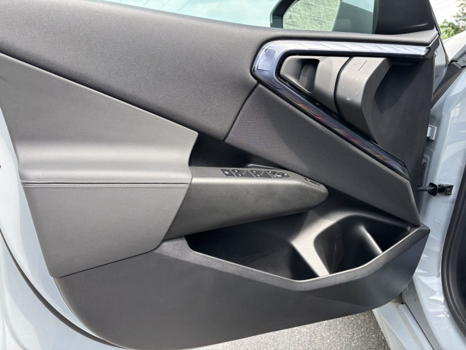 2025 BMW X3 - Image 10