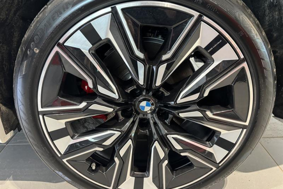 2026 BMW X3 - Image 3