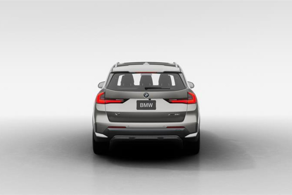 2026 BMW X1 - Image 4