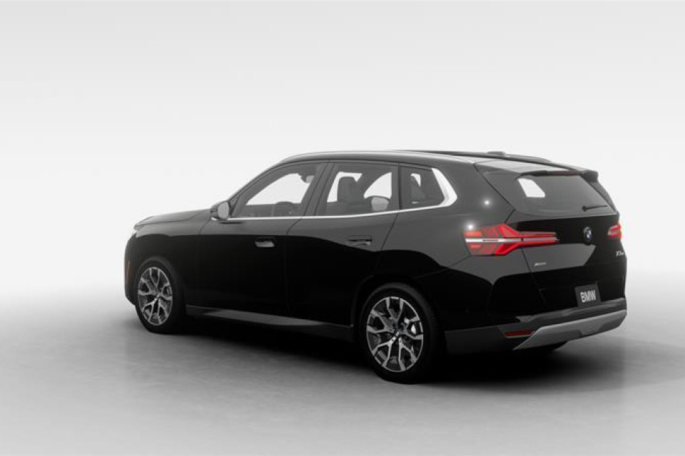 2026 BMW X3 - Image 2