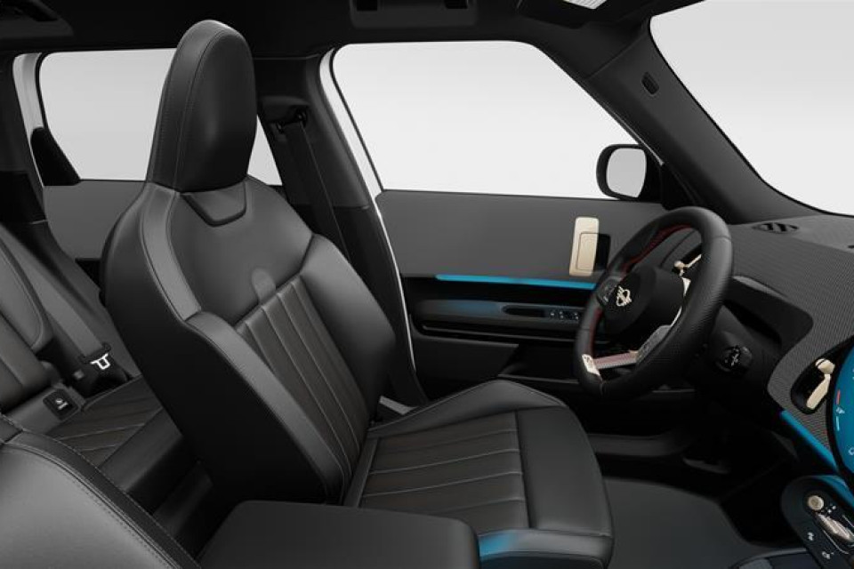 2027 MINI Countryman - Image 8