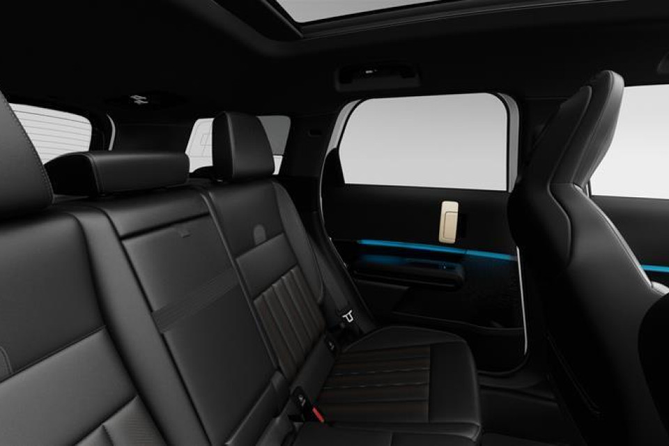 2027 MINI Countryman - Image 12