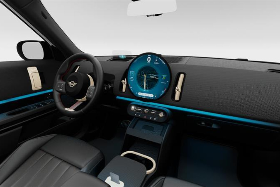 2027 MINI Countryman - Image 14