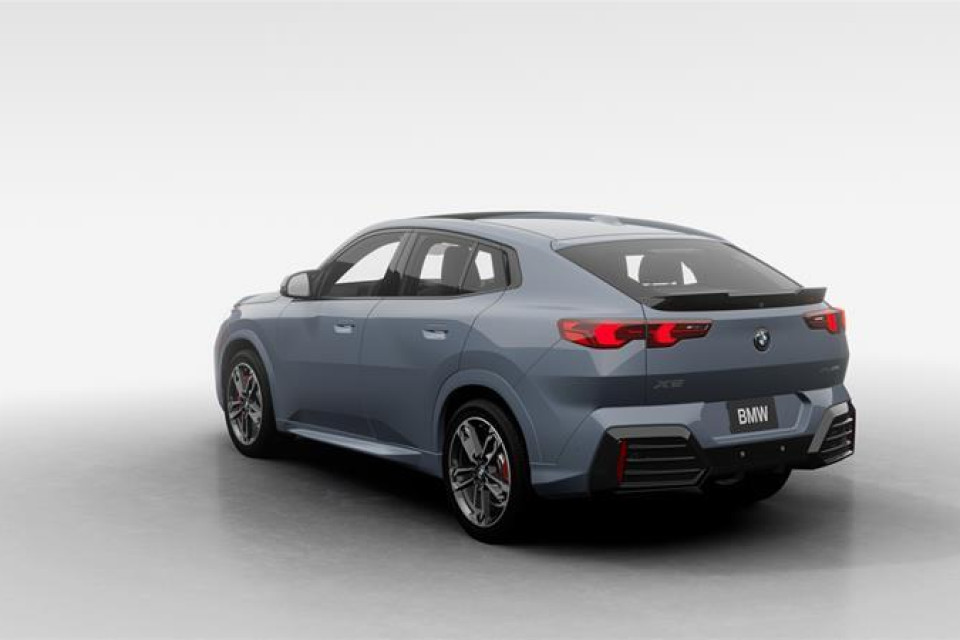 2026 BMW X2 - Image 2