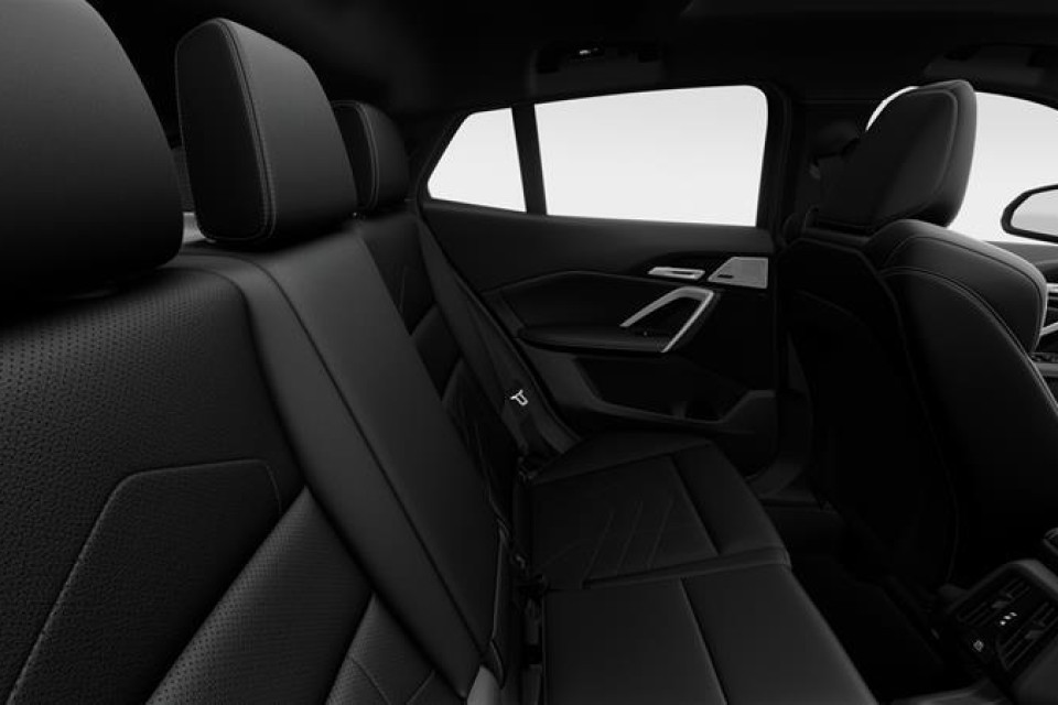 2026 BMW X2 - Image 12