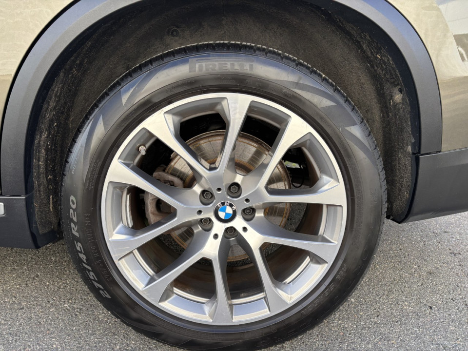 2024 BMW X5 - Image 3