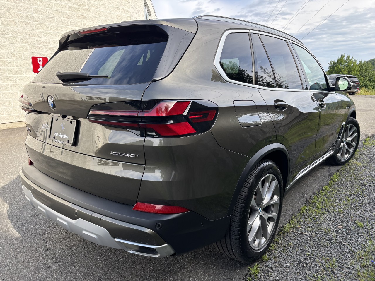 2024 BMW X5 - Image 8
