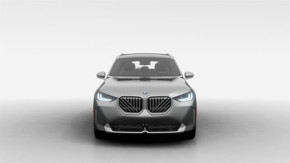 2026 BMW X3 - Image 3