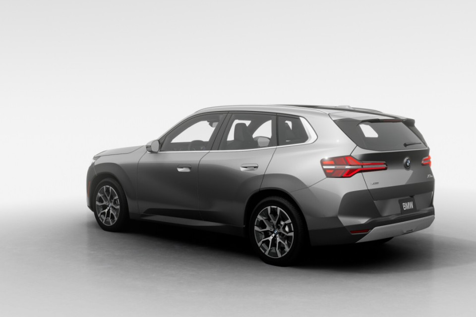 2026 BMW X3 - Image 2